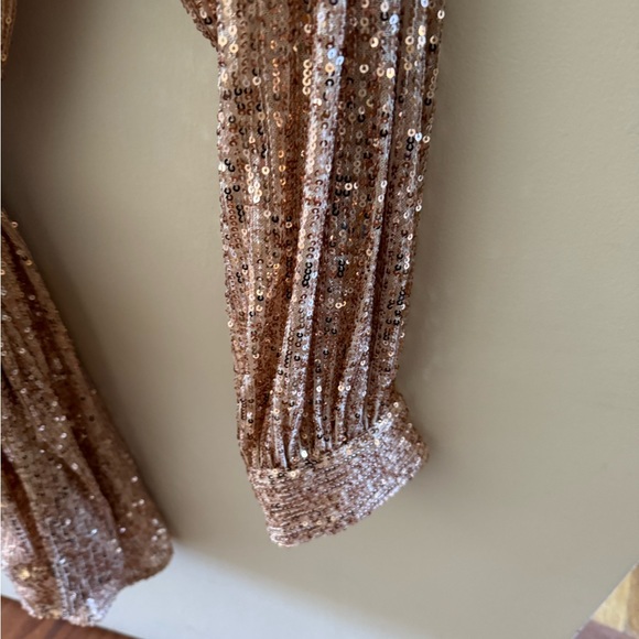 Aria Cove sequin batwing sleeve mini shift dress with belt gold Size 16 (NWT) - Picture 13 of 16